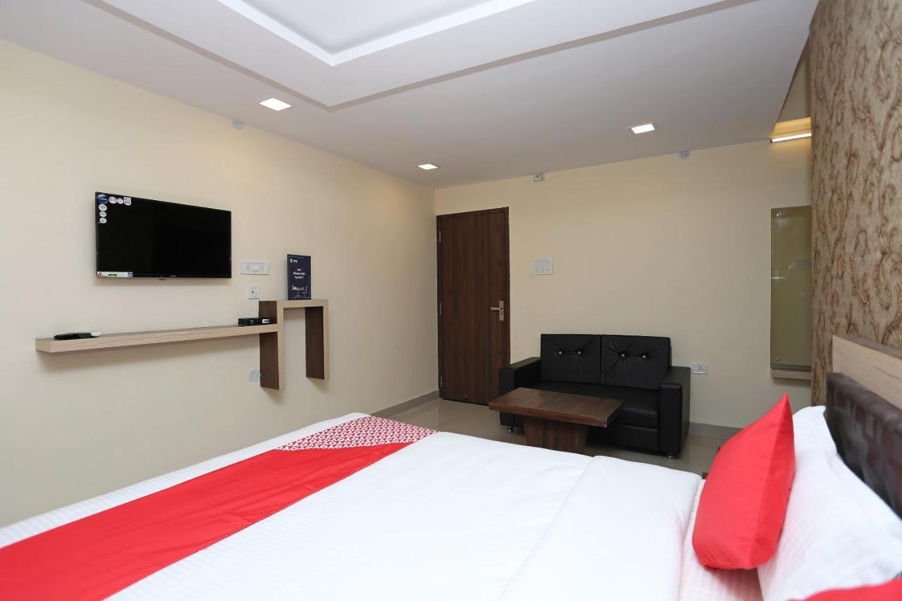 Oyo Flagship 11549 Crystal Inn Jamshedpur Luaran gambar